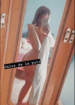 Esta putita cuando tiene calor se graba moviendo el culazo 5