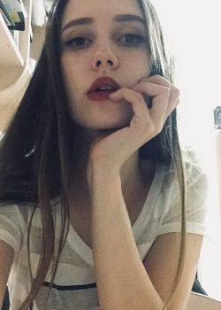 Putita rusa se graba haciendo mamadas 8