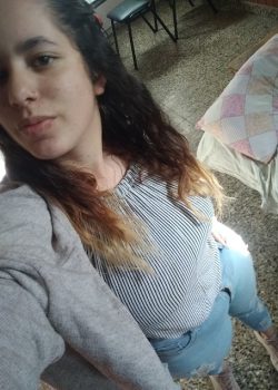 Perdon amor, te filtre el pack. Que tetazas tiene! 8