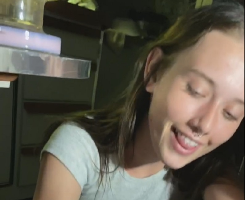 Esa es la cara de una adicta a coger 10