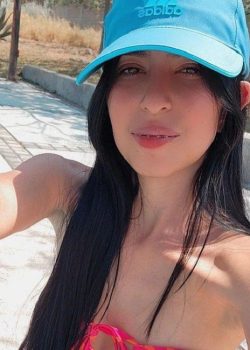 Nos perdemos caminando en campo, ella del susto me la mamo 2