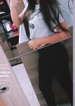 Putita la escupe cuando la tiene mamar 12