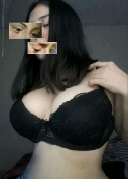 Universitaria mexicana nos aporta su primer pack 7