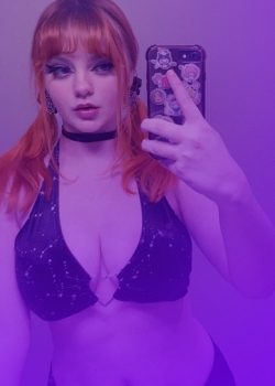 Peliroja tetona se las toca y manosea bien rikolino 13