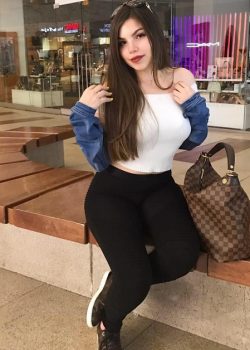 Me la ligue en el shoping y ahora me manda sus nudes 2