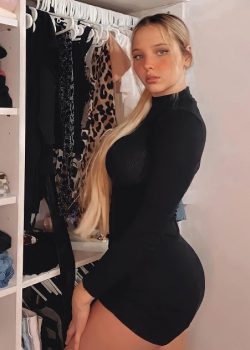 Chetita argenta mamando verga y cogiendo duro 5