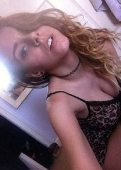 Retropack de nudes de gringa desnuda para la banda 3