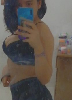 Morrita de ricas cheches se toca la pushita apretadita 2