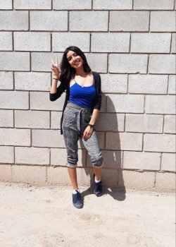 Jovecita de ricas cheches es grabada haciendo una rica mamada 14