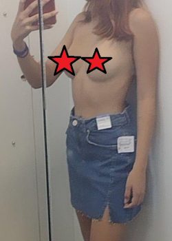 Flaquita de ricas tetis se turba con su dildo hasta mojarse toda 11